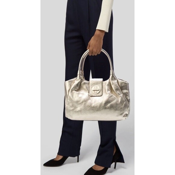 kate spade new york Handbags - KATE SPADE Silver/Gold Pebbled Leather Bexley Stevie Shoulder Bag Turnlock Purse
